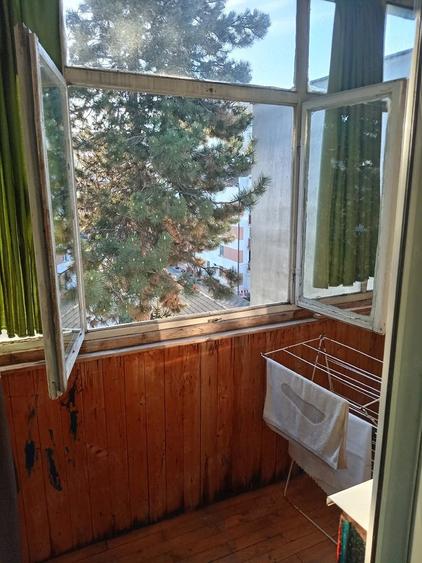 Apartament cu 3 camere semidecomandat în Mănăștur