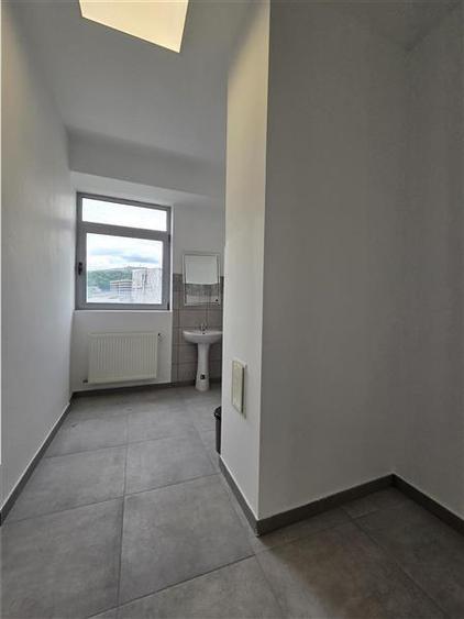 Apartament 4 camere Centrul Civic pretabil co-working hub - 9
