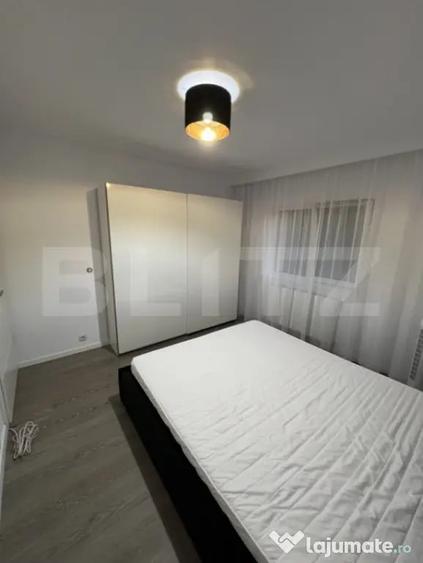 Apartament 3 camere, decomandat, parcare, zona UMF - 14