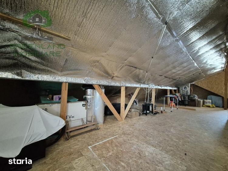 Casă cu 4 camere cu Teren 1430 Mp în Bucium