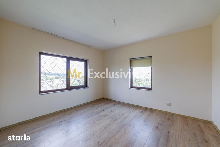 Casă cu 4 camere cu Teren 705 Mp în Central