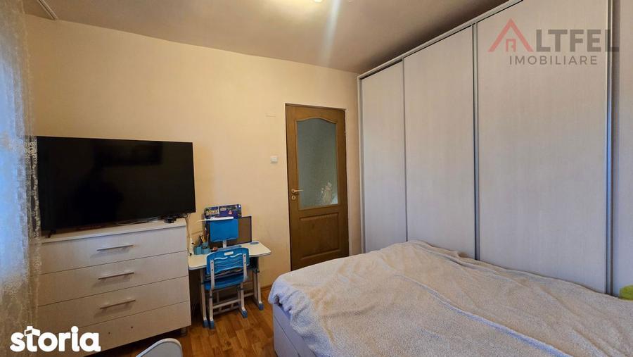 Apartament cu 2 camere decomandat, mobilat în Central