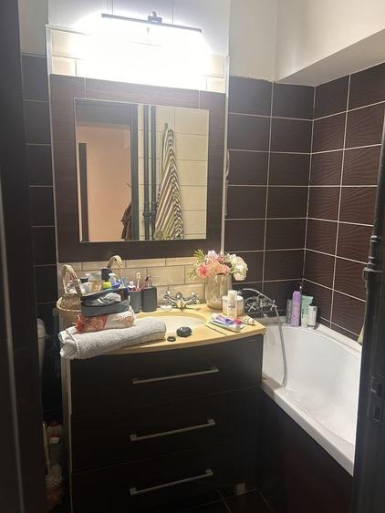 Apartament cu 2 camere decomandat în Titulescu
