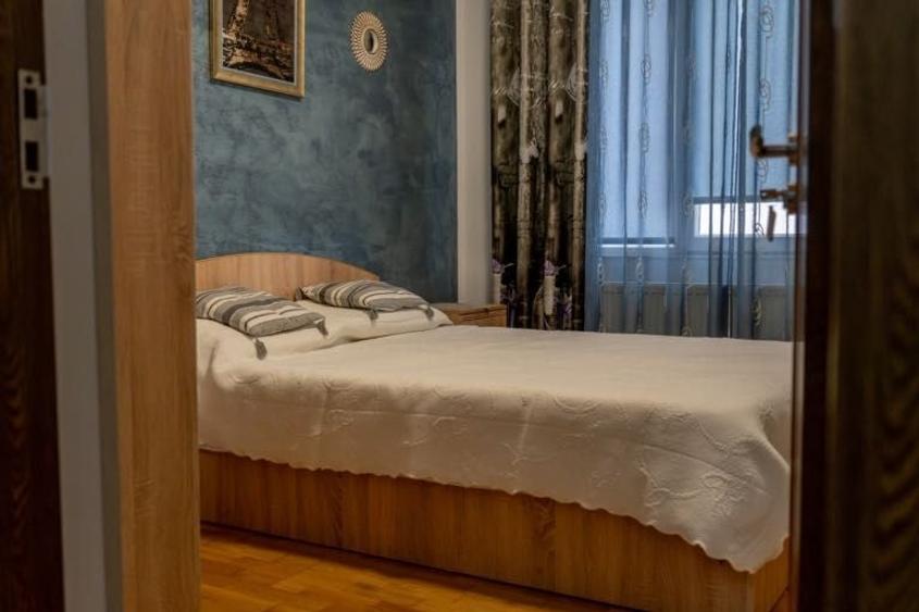 Casă cu 4 camere în Nord