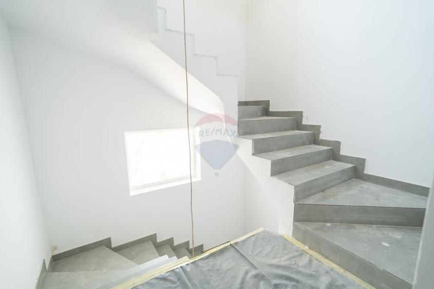 Apartament cu 2 camere decomandat în Theodor Pallady