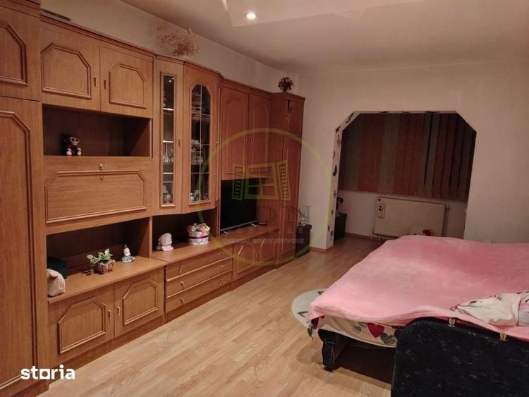Apartament cu 3 camere decomandat în Scriitorilor