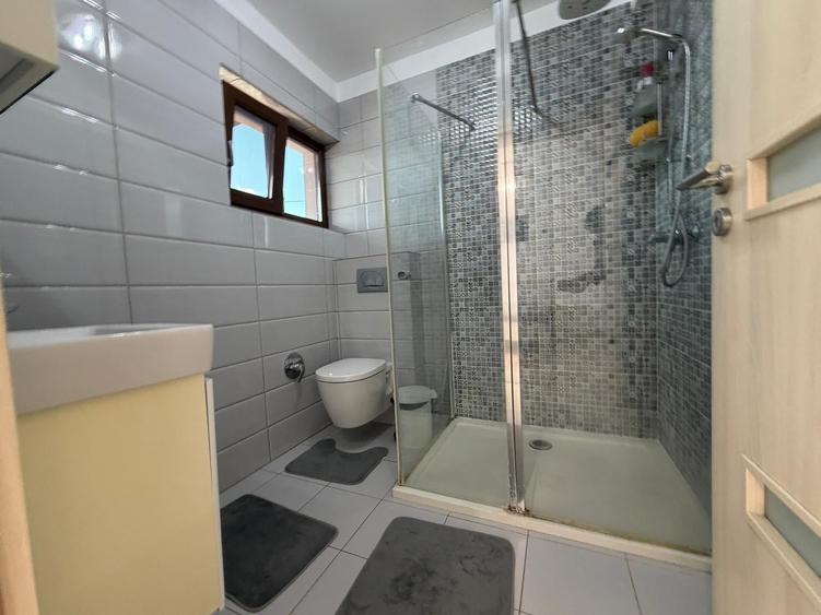 Casă individuală cu 4 camere cu Teren 440 Mp în Tunari