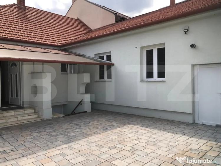Casă cu 4 camere cu Teren 770 Mp în Titulescu