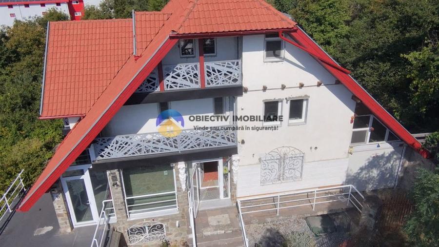 Casă individuală cu 6 camere cu Canalizare în Sărata