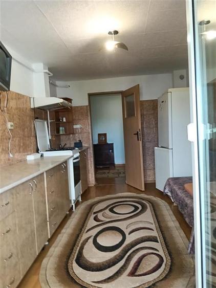Apartament cu 2 camere decomandat, mobilat în Metalurgie
