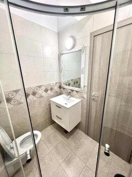 Apartament cu 2 camere decomandat, mobilat în Central
