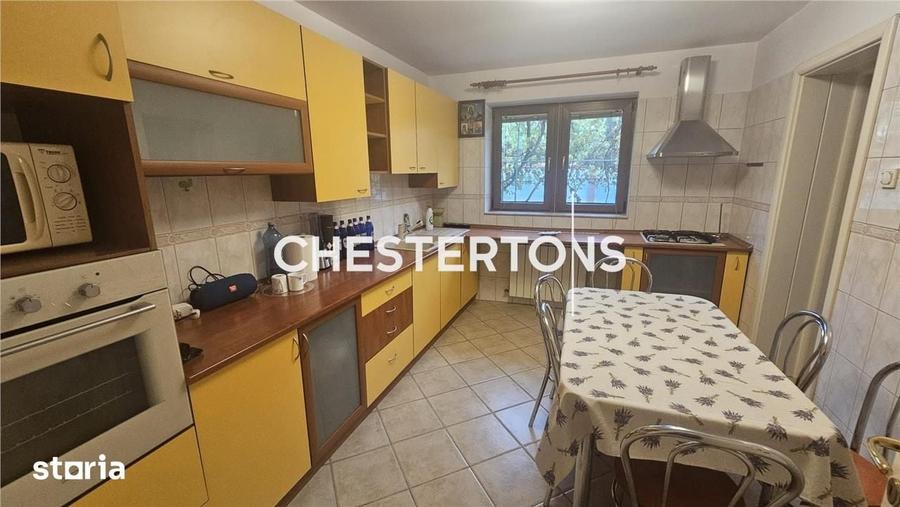 Casă cu 6 camere decomandat cu Teren 400 Mp în Chiajna