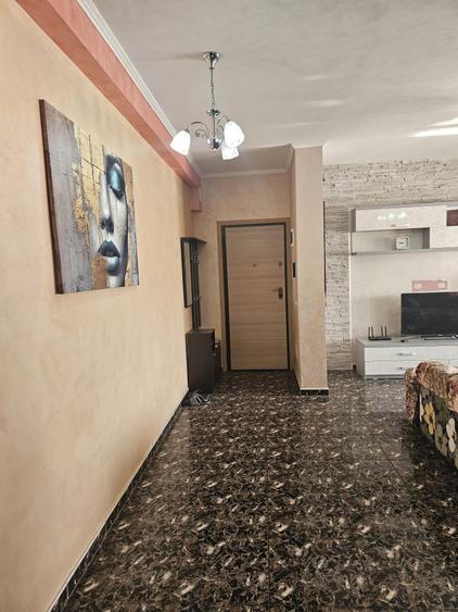 Apartament cu 3 camere, mobilat în Tomis Nord