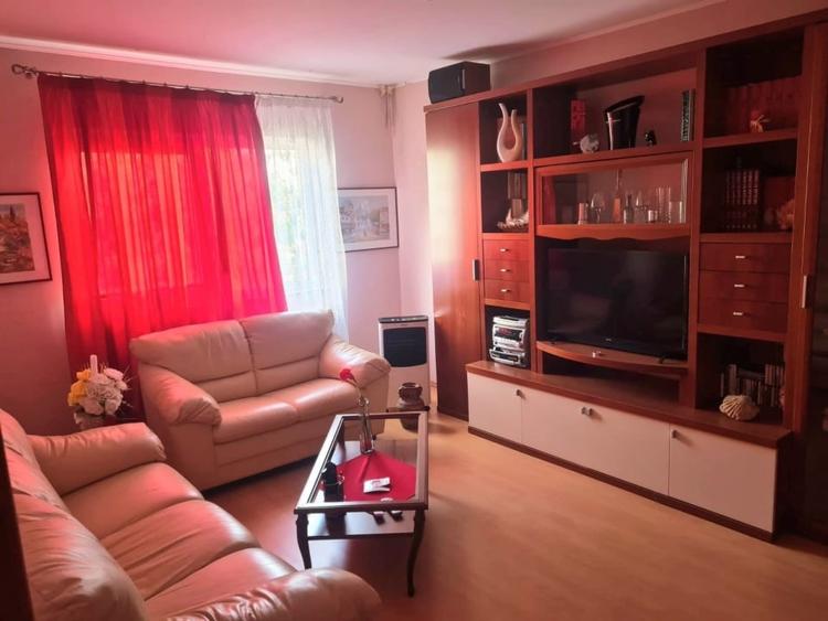 Apartament 3 camere de vânzare, decomandat – zona Inelul 1 - 2