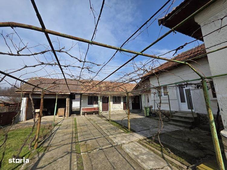 Teren de 850 mp, în Bălești