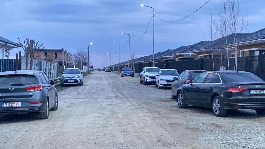 Teren Construcții intravilan de 1200 mp, în Tunari