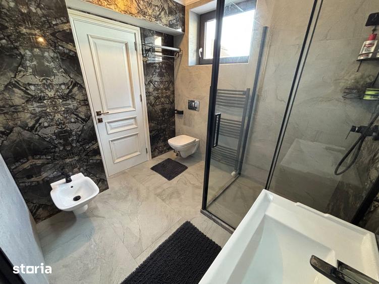 Casă cu 6 camere cu Teren 462 Mp în Sud