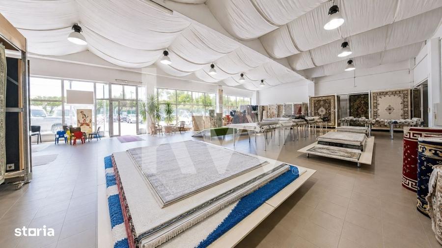 Spațiu comercial, de 443 mp, în Central