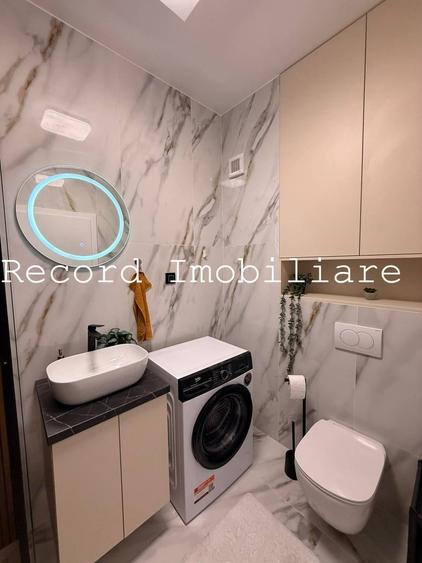 Apartament cu 2 camere semidecomandat în Florești