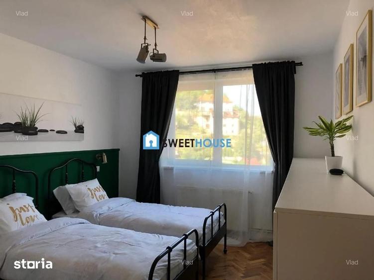 Apartament cu 4 camere decomandat în Centrul Istoric