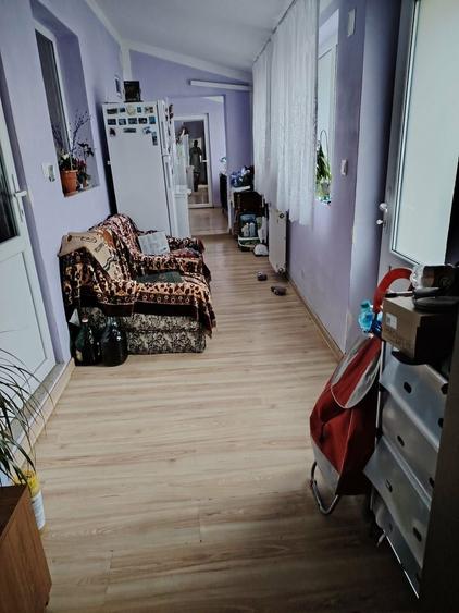 Casă individuală cu 4 camere cu Canalizare în Central