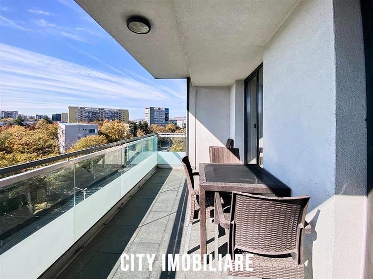 Apartament cu 3 camere semidecomandat, mobilat în Gheorgheni