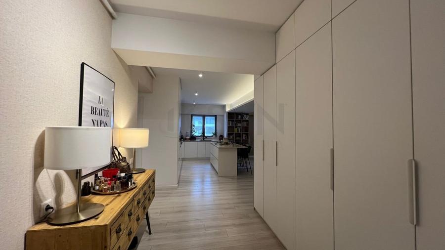 Apartament cu 3 camere decomandat, mobilat în Floreasca