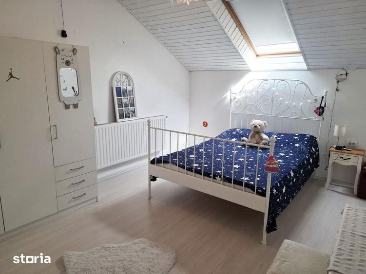 Casă cu 4 camere cu Teren 340 Mp în Central