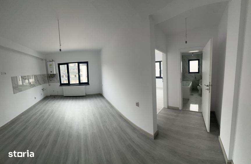 Apartament cu 3 camere decomandat în Socola