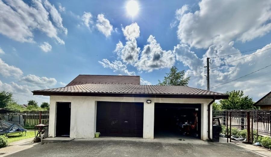 Casă individuală cu 6 camere în Central