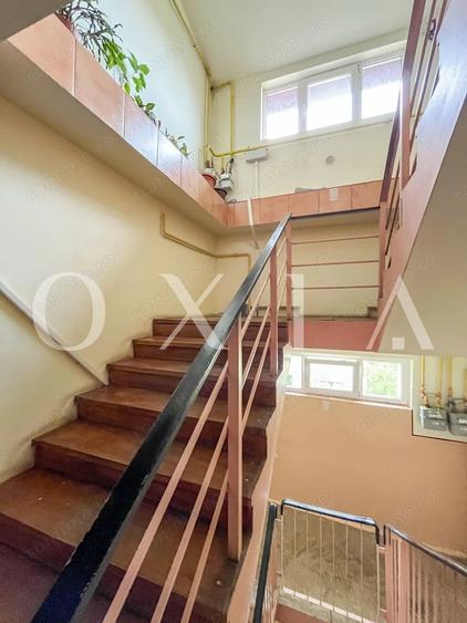 Apartament cu 3 camere decomandat în Aradului