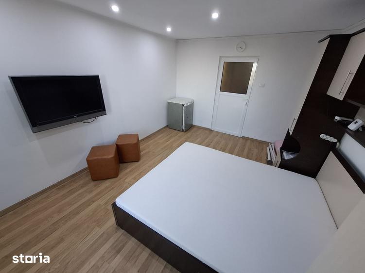 Garsoniera renovata zona Far - 3