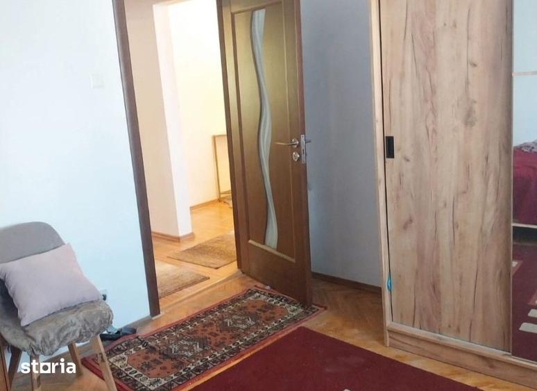 Apartament cu 3 camere în Alexandru cel Bun