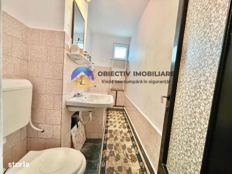 Apartament cu 3 camere decomandat, mobilat în Sud