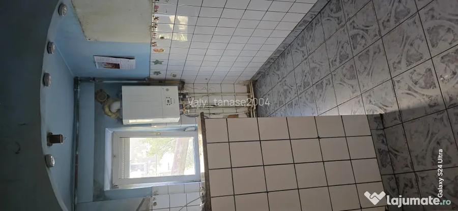 Vand apartament 2 camere decomandat in Deva str. Minerului