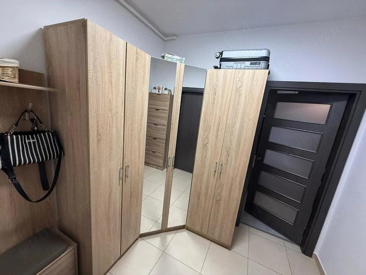 Garsonieră decomandată în Roșu