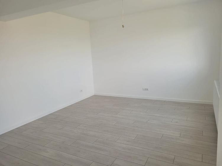 Apartament cu 2 camere decomandat în 1 Decembrie 1918
