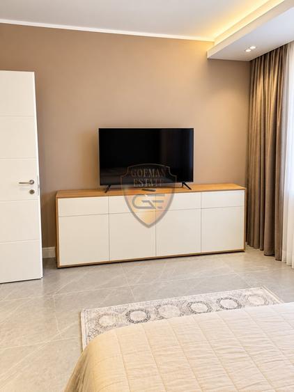Apartament cu 3 camere, mobilat în Palazu Mare