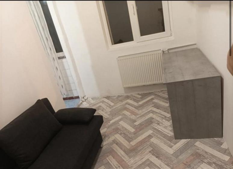 Apartament cu 2 camere nedecomandat în Complex Studențesc