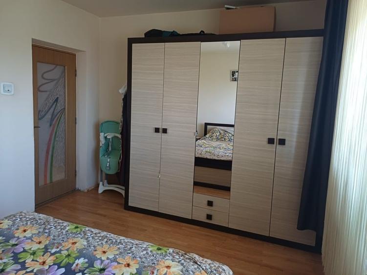 Apartament cu 2 camere decomandat, mobilat în Florilor