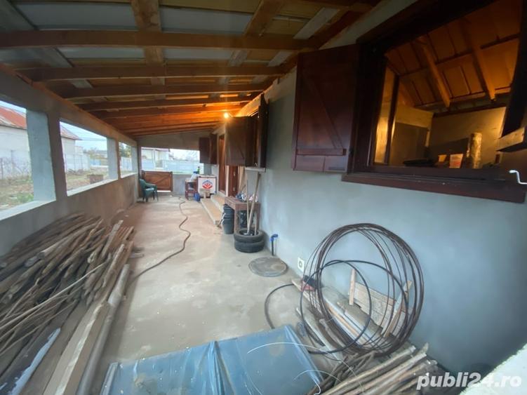 Casă cu 2 camere cu Teren 2200 Mp în Gostavățu