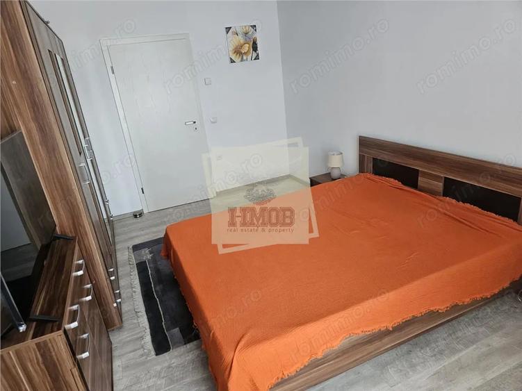 Apartament cu 4 camere, mobilat în Central
