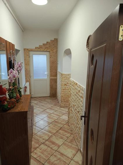 Casă cu 4 camere cu Teren 430 Mp în Central