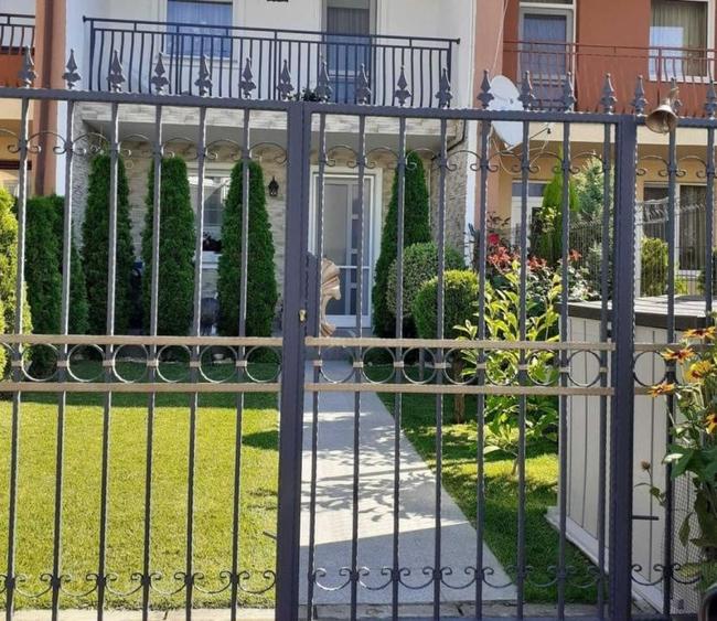 Casă individuală cu 3 camere cu Teren 142 Mp în Central