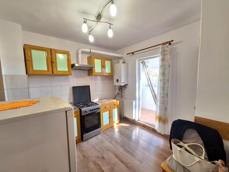 Apartament cu 2 camere decomandat în Hipodrom 3