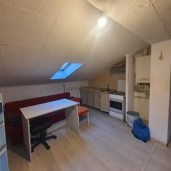 Apartament mansarda 2 camere 1 baie bucatarie - 4