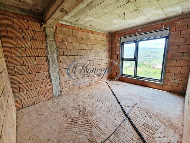 Duplex cu 4 camere cu Canalizare în Borhanci