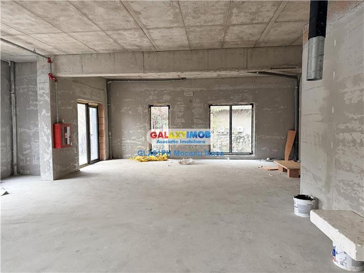 Spațiu comercial, de 94 mp, în Albert