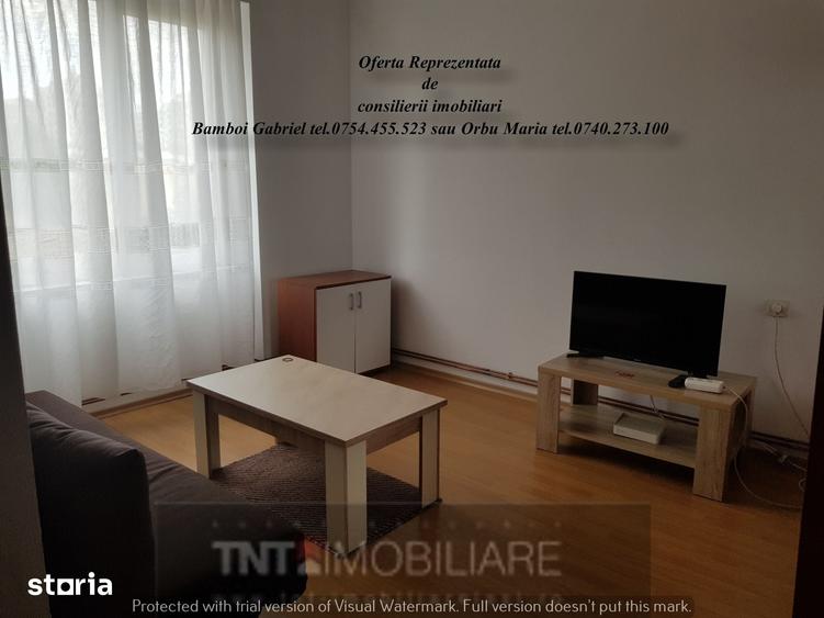 Apartament 2 Camere Decomandat etaj 2 Zona Centru Civic Piata Unirii - 2