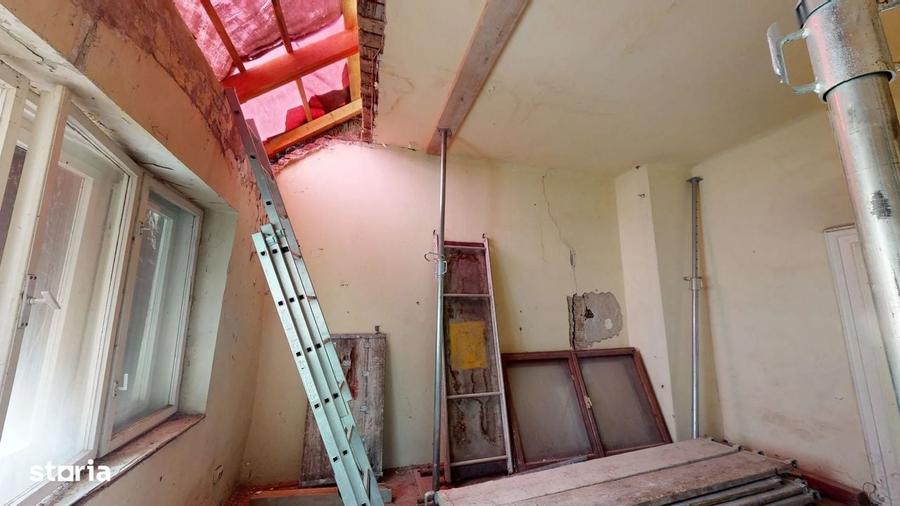 Apartament cu 4 camere în Centrul Istoric